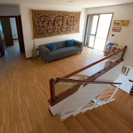 Semesterbostad Casa Paradise *